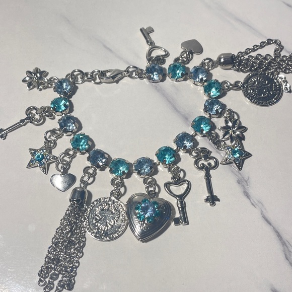 Women’s Bracelet - Picture 4 of 4